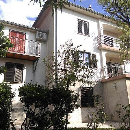 Apartments Nikola Senj  Bagian luar foto