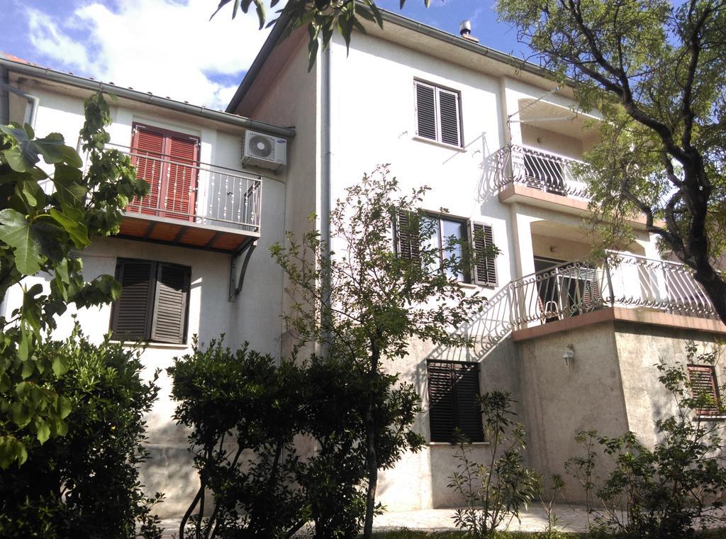 Apartments Nikola Senj  Bagian luar foto