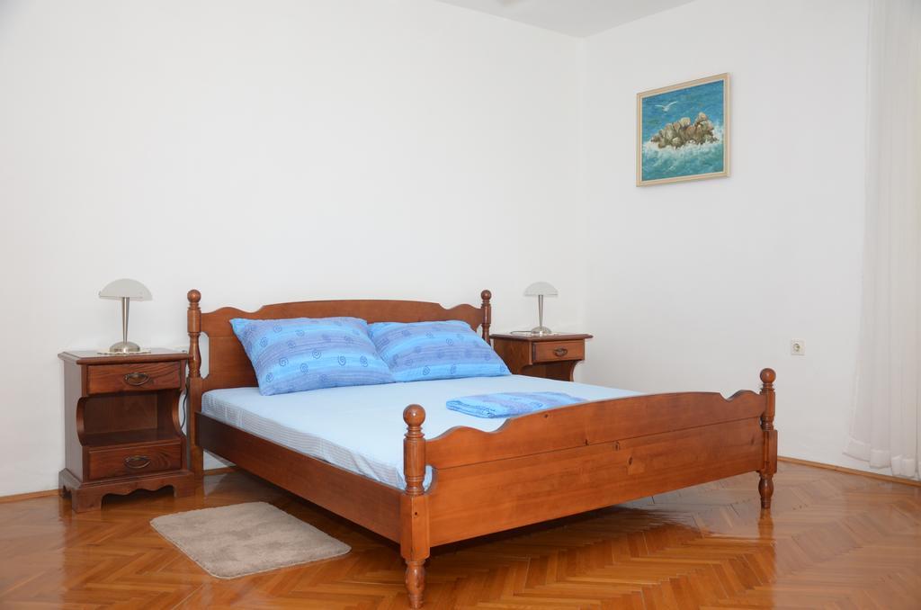 Apartments Nikola Senj  Bagian luar foto