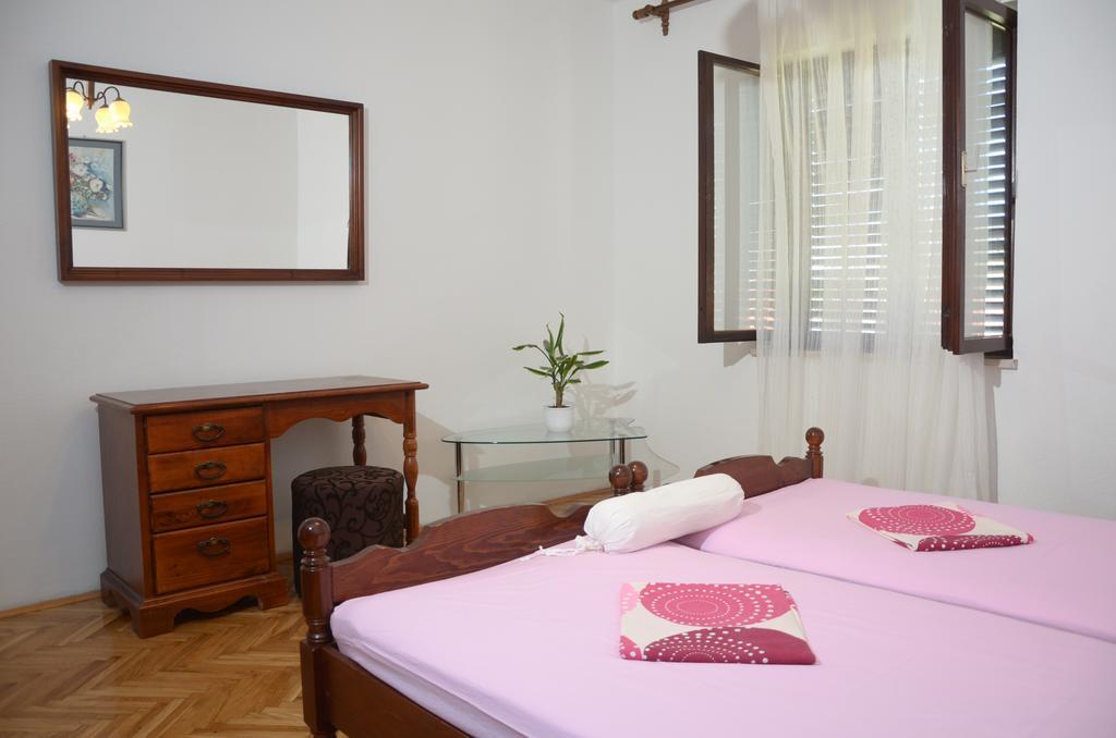 Apartments Nikola Senj  Bagian luar foto
